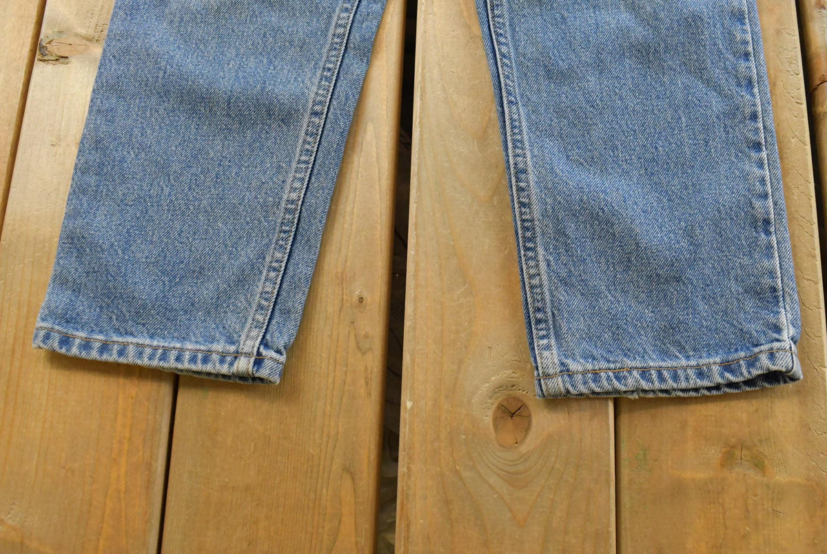 Vintage 1990s Levi's 550 Regular Fit Denim Blue Jeans Youth 22 x 24.5 from propervintagecanada