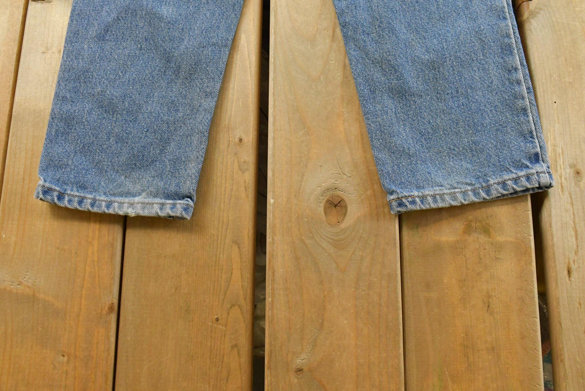 Vintage 1990s Levi's 550 Regular Fit Denim Blue Jeans Youth 22 x 24.5 from propervintagecanada