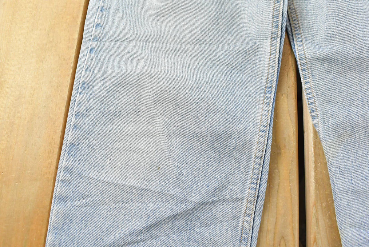 Vintage 1990s Levi's 550 Relaxed Denim Blue Jeans Men's 29 x 28.5 from propervintagecanada
