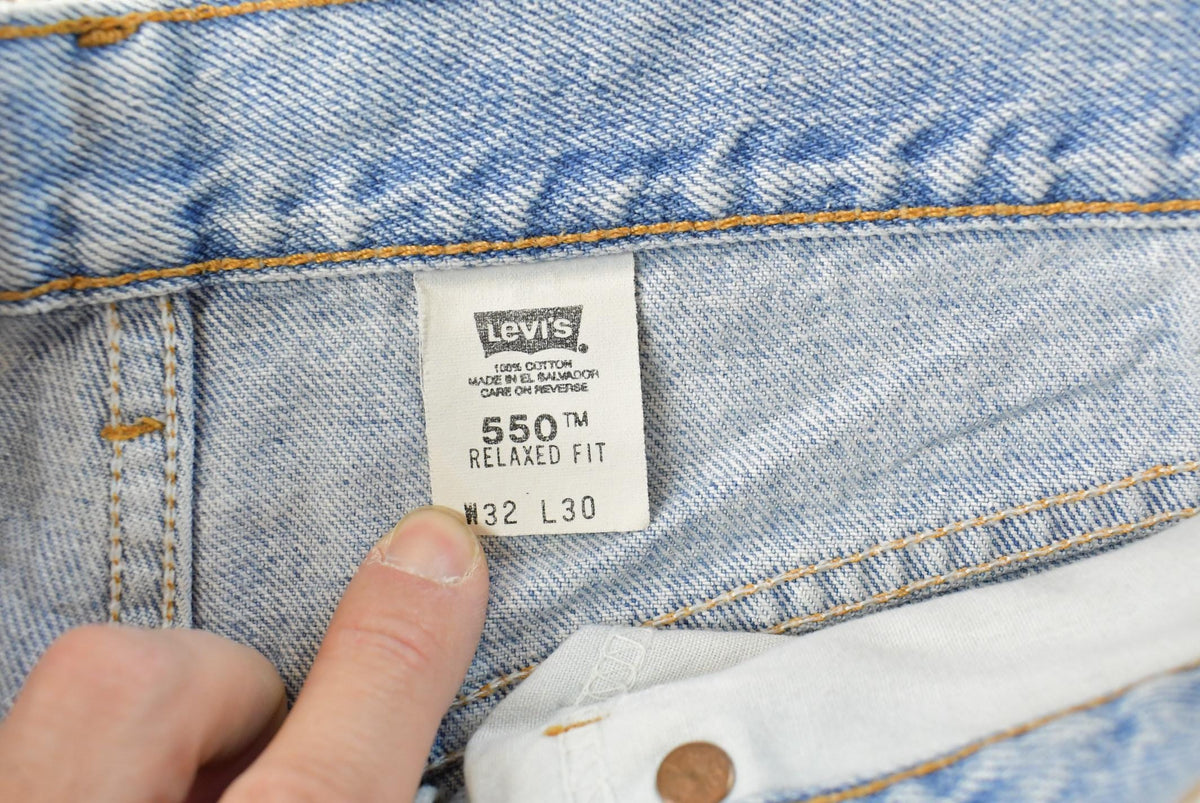 Vintage 1990s Levi's 550 Relaxed Denim Blue Jeans Men's 29 x 28.5 from propervintagecanada