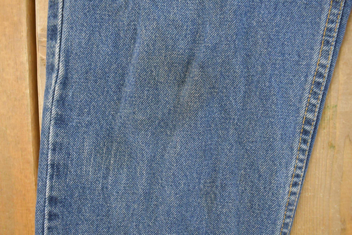 Vintage 1990s Levi's 550 Relaxed Fit Denim Jeans Men's 28 x 31 from propervintagecanada