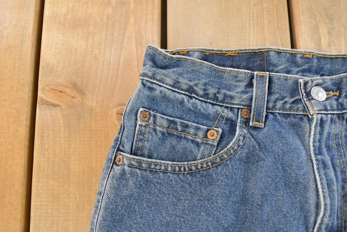 Vintage 1990s Levi's 550 Relaxed Fit Denim Jeans Men's 28 x 31 from propervintagecanada