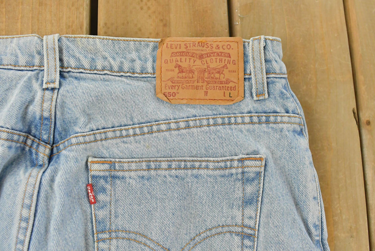 Vintage 1990s Levi's 550 Relaxed Fit Denim Jeans Men's 34 x 32 from propervintagecanada