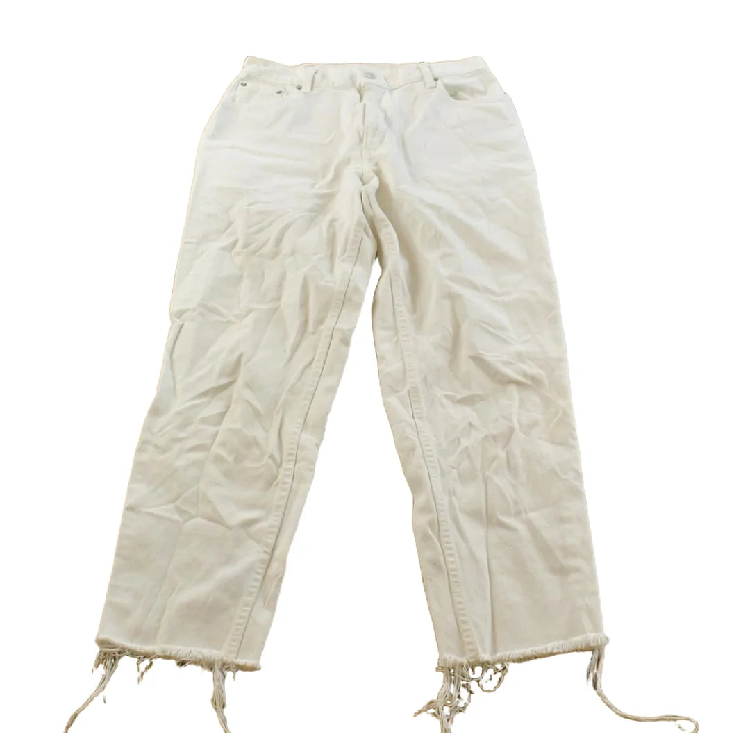 Vintage 1990s Levi's 550 Relaxed Fit Tapered Leg Denim White Jeans Women's 22 x 24.5 from propervintagecanada