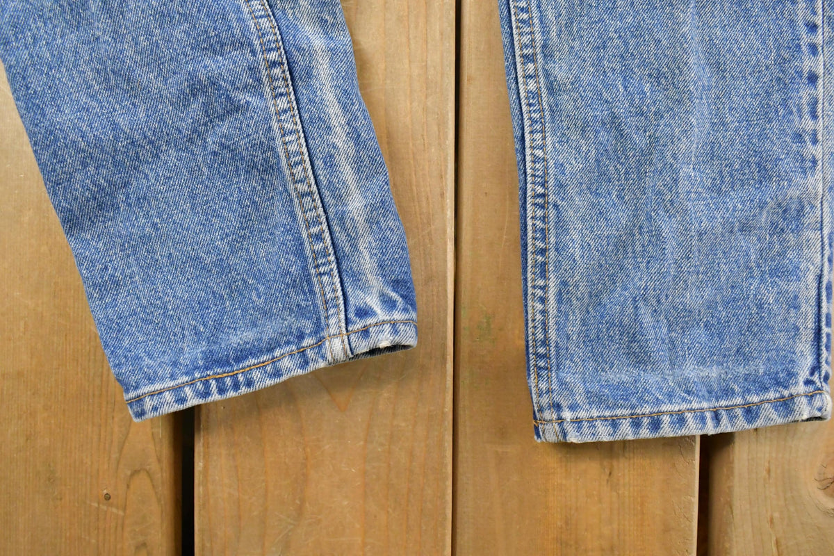 Vintage 1990s Levi's 550 Relaxed Tapered Denim Jeans Men's 29 x 36 from propervintagecanada