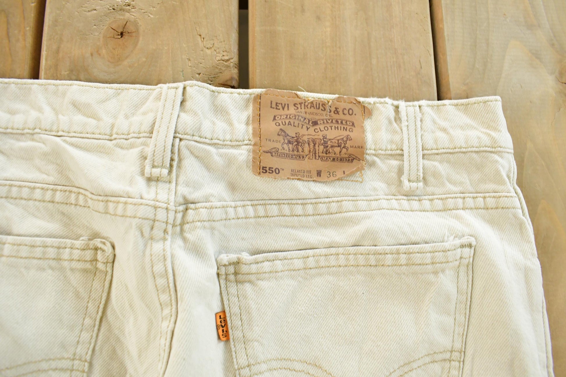 Vintage 1990s Levi's 550 Relaxed Tapered Denim Jeans Men's 35 x 31 from propervintagecanada