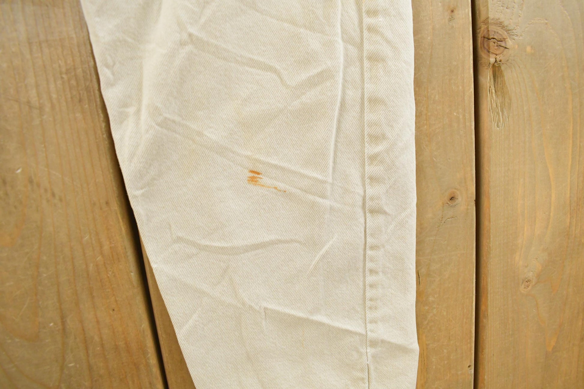 Vintage 1990s Levi's 550 Relaxed Tapered Denim Jeans Men's 35 x 31 from propervintagecanada