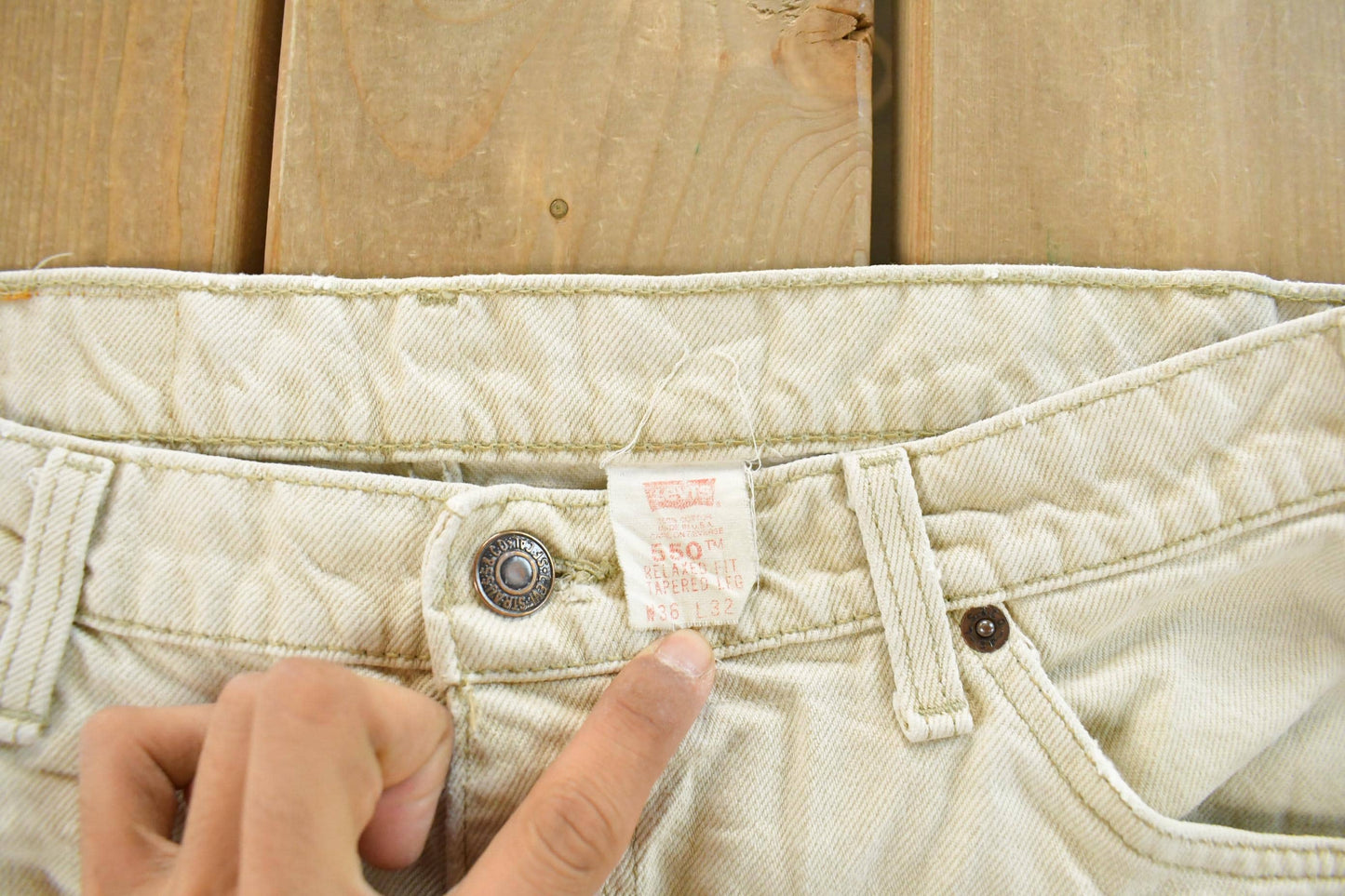 Vintage 1990s Levi's 550 Relaxed Tapered Denim Jeans Men's 35 x 31 from propervintagecanada