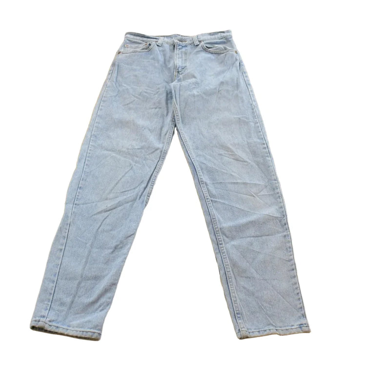 Vintage 1990s Levi's 550 Relaxed Tapered Denim Jeans Women's 28 x 31 from propervintagecanada