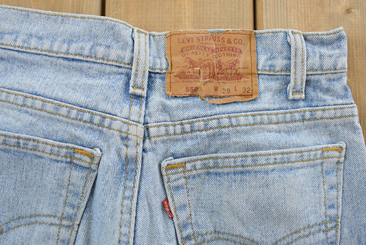 Vintage 1990s Levi's 550 Relaxed Tapered Denim Jeans Women's 28 x 31 from propervintagecanada