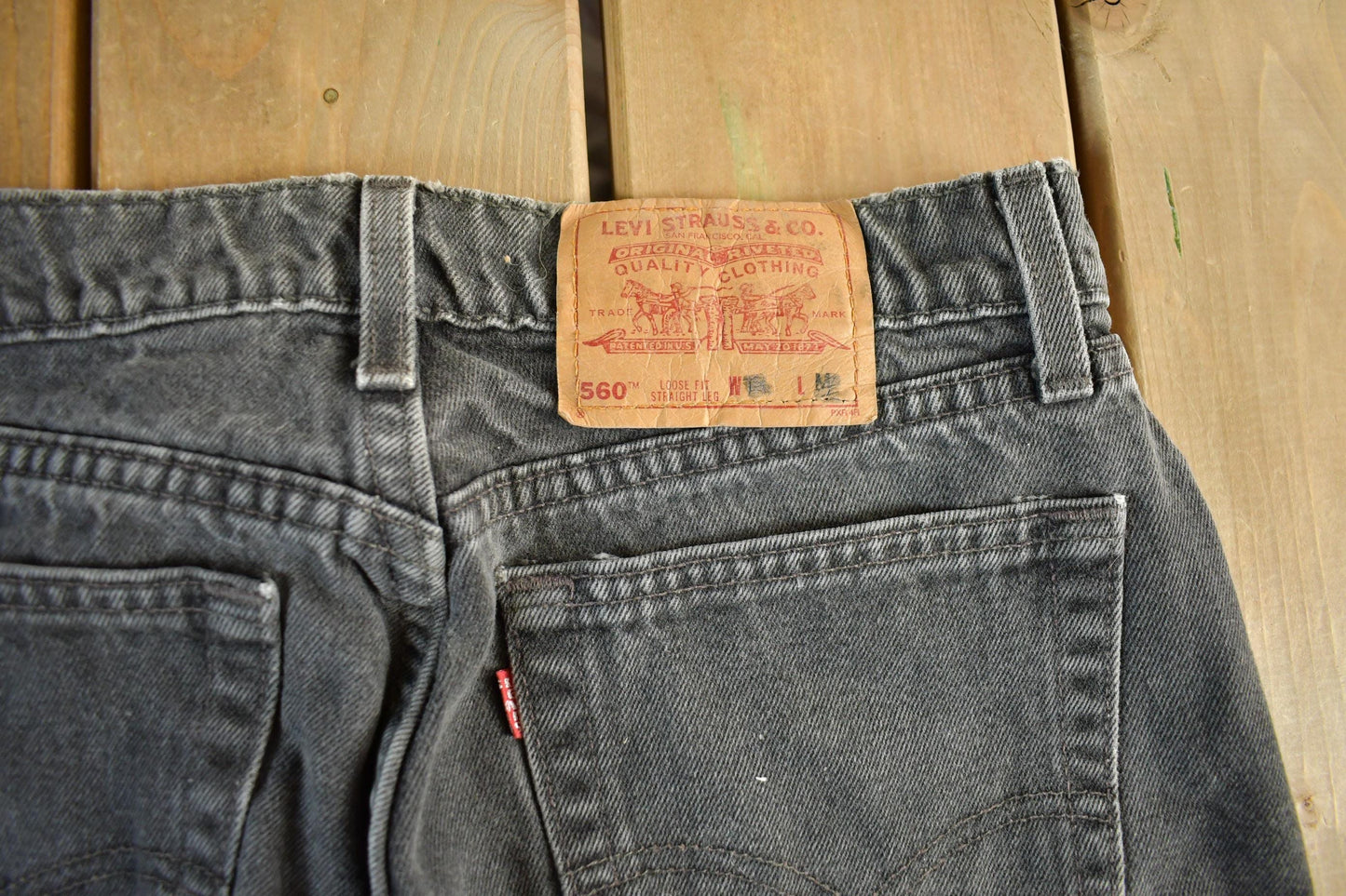Vintage 1990s Levi's 560 Denim Jeans Men's 30 x 30 from propervintagecanada