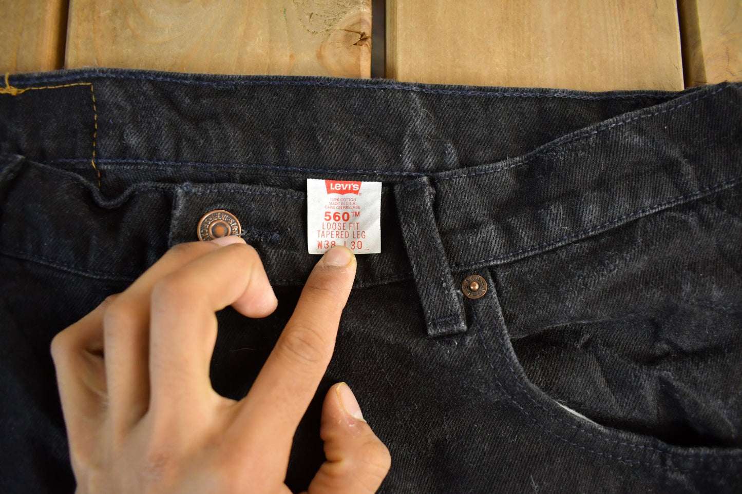 Vintage 1990s Levi's 560 Denim Jeans Men's 36 x 30 from propervintagecanada