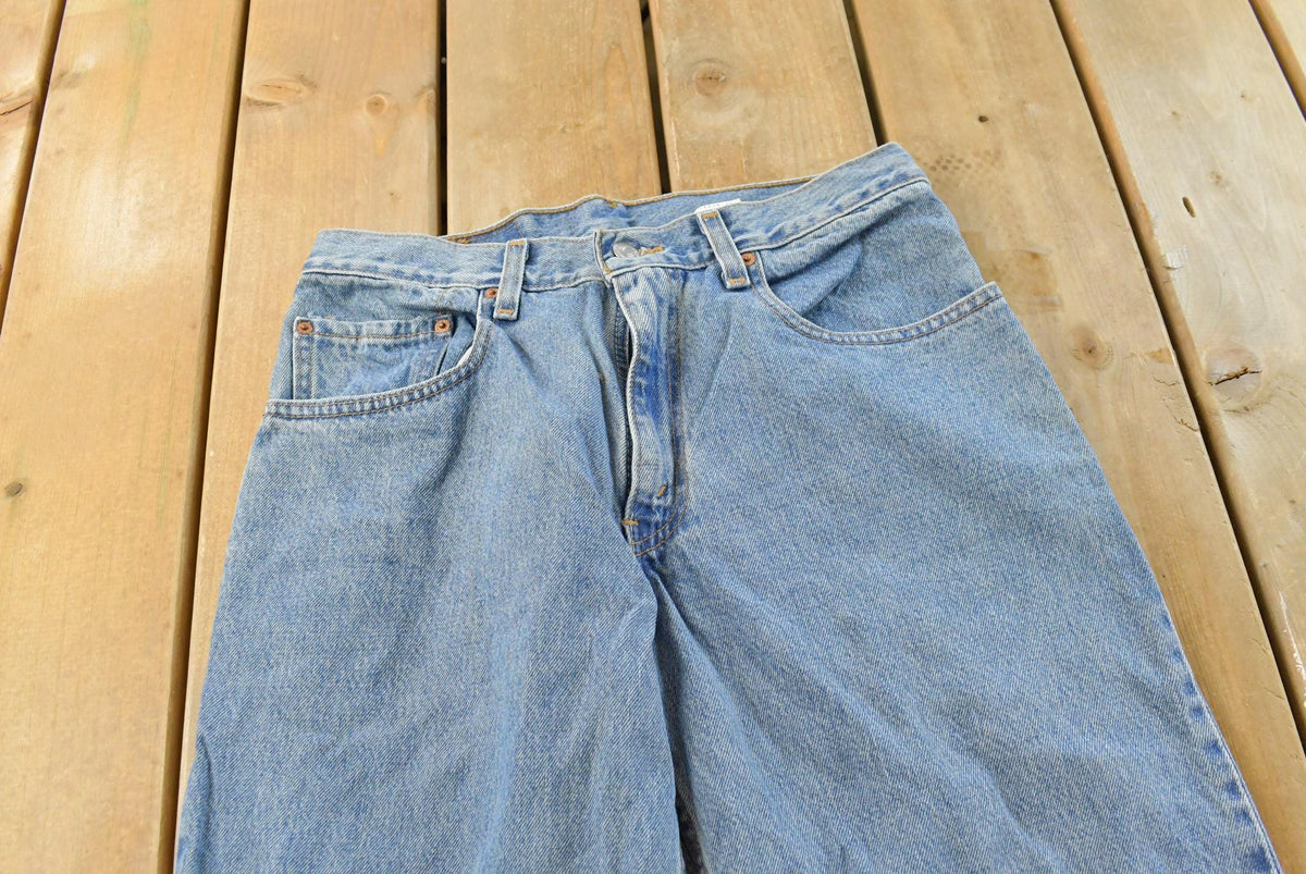 Vintage 1990s Levi's 560 Loose Fit Denim Blue Jeans Men's 30 x 32 from propervintagecanada