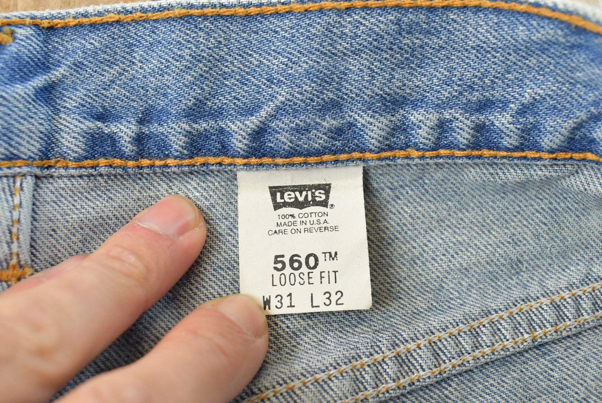 Vintage 1990s Levi's 560 Loose Fit Denim Blue Jeans Men's 30 x 32 from propervintagecanada