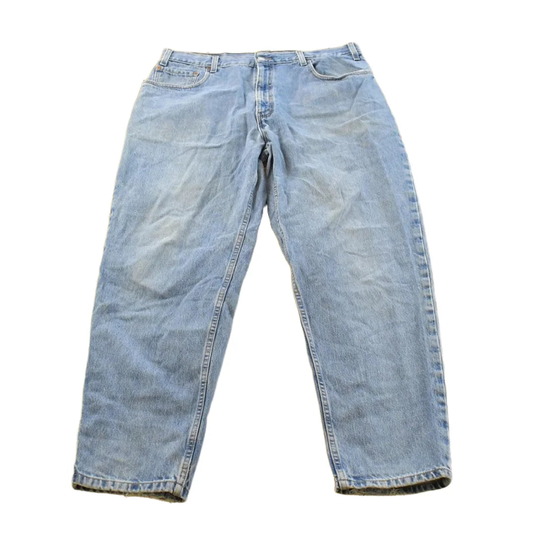 Vintage 1990s Levi's 560 Loose Fit Denim Blue Jeans Men's 35 x 30 from propervintagecanada