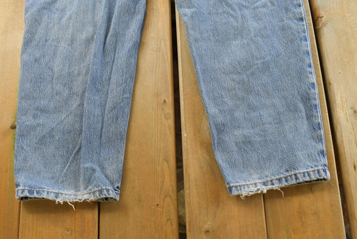 Vintage 1990s Levi's 560 Loose Fit Denim Blue Jeans Men's 35 x 30 from propervintagecanada