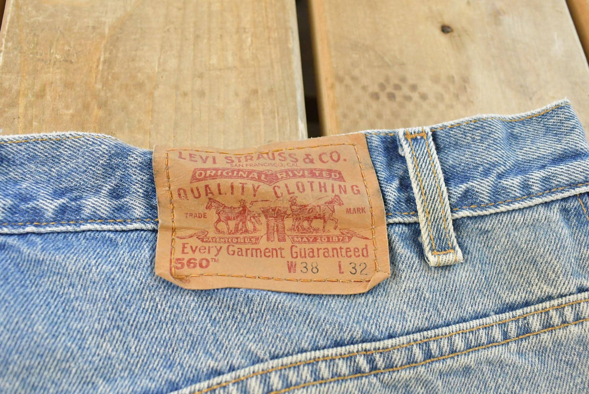 Vintage 1990s Levi's 560 Loose Tapered Denim Blue Jeans Men's 36 x 31.5 from propervintagecanada