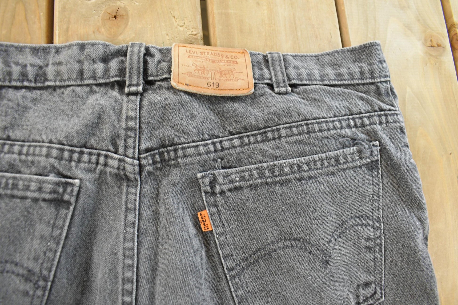 Vintage 1990s Levi's 619 Straight Orange Tab Denim Jeans Men's 36 x 31 from propervintagecanada