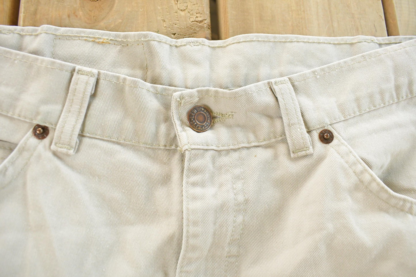 Vintage 1990s Levi's 634 Relaxed Pants Men's 33 x 30 from propervintagecanada
