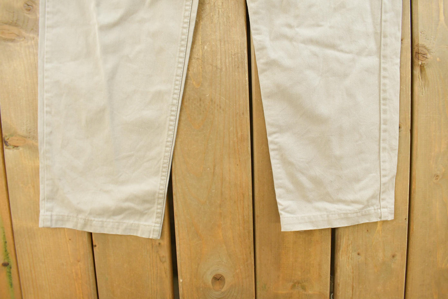 Vintage 1990s Levi's 634 Relaxed Pants Men's 33 x 30 from propervintagecanada