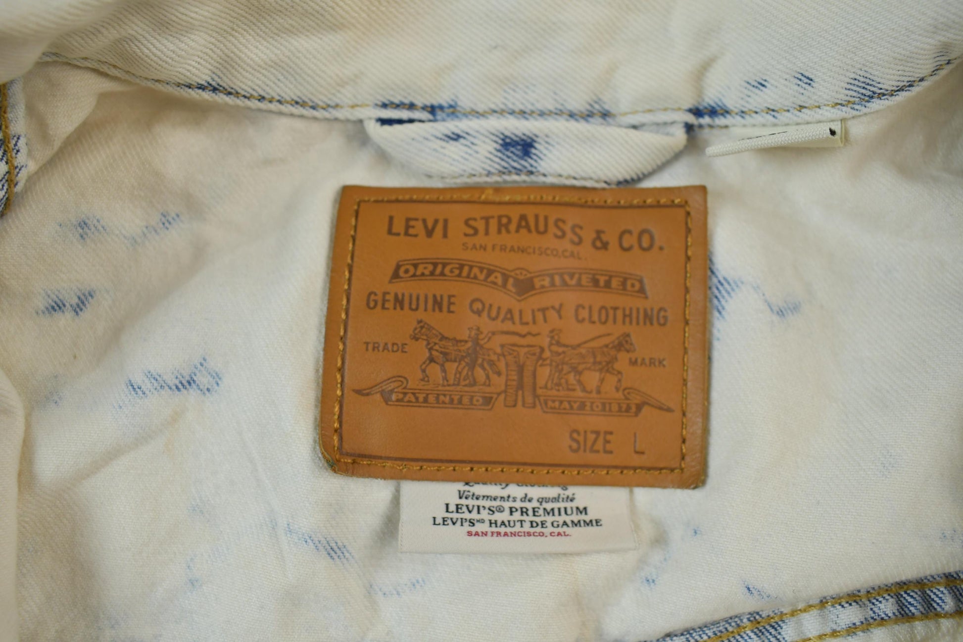 Vintage 1990s Levi's Acid Wash Denim Jean Jacket Men's Medium from propervintagecanada