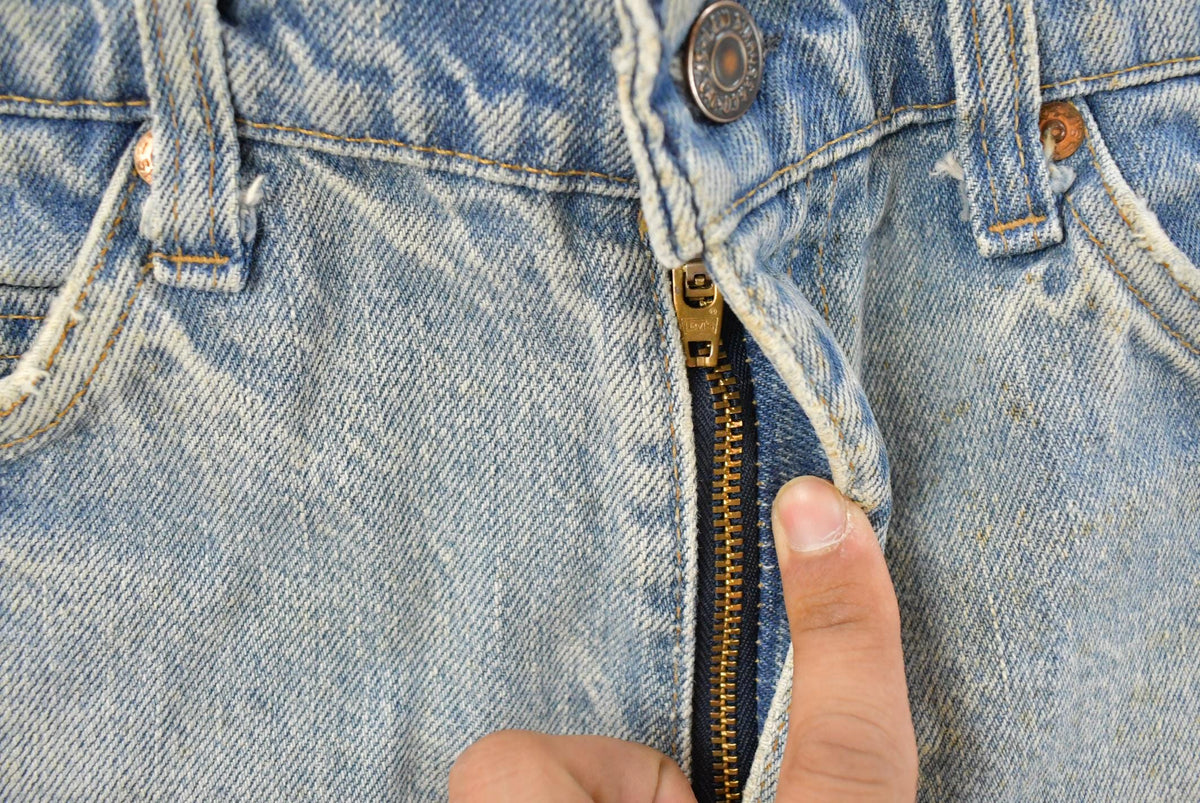 Vintage 1990s Levi's Cut Off Relaxed Fit Jean Shorts Women's 30 from propervintagecanada