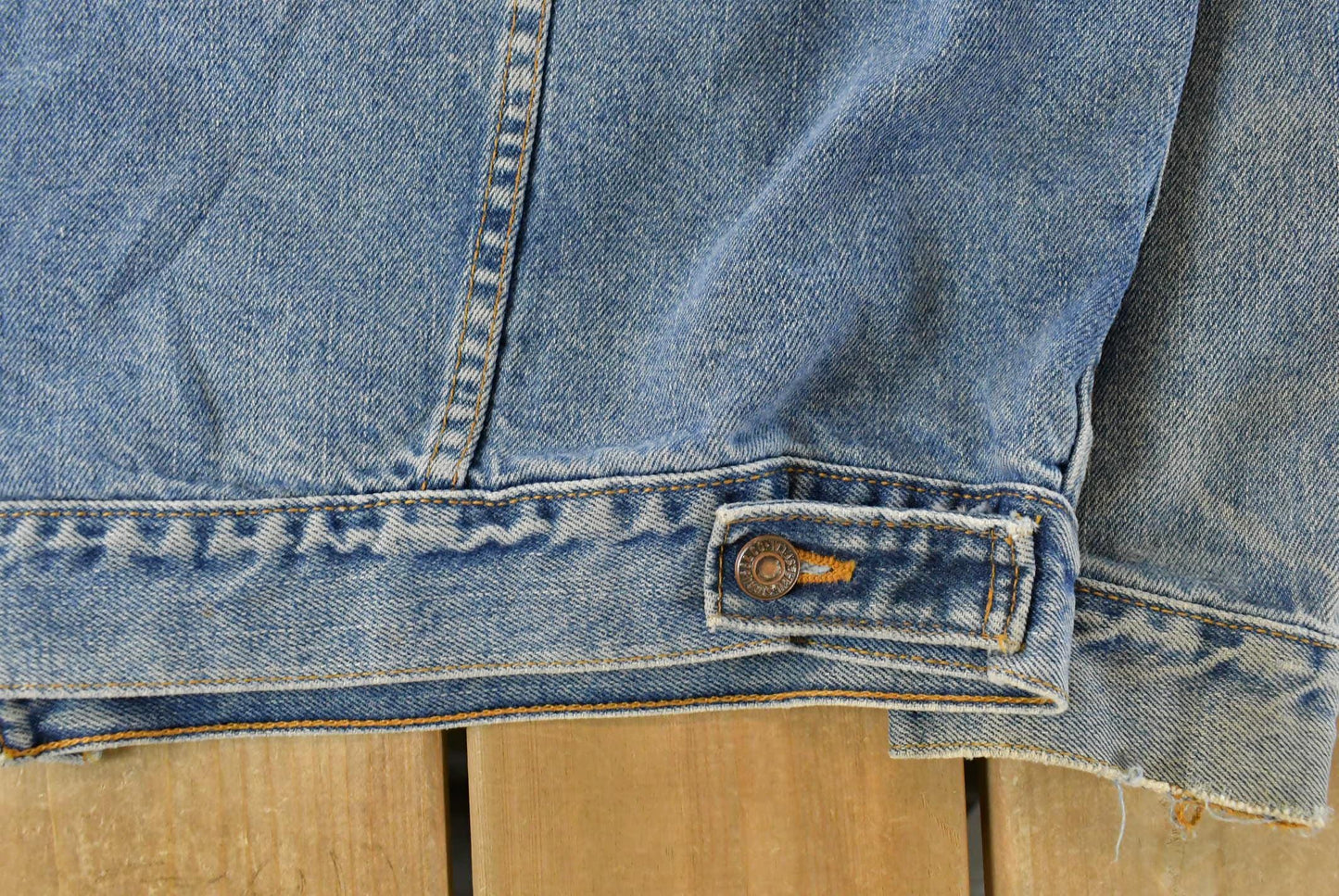 Vintage 1990s Levi's Denim Jean Trucker Jacket Men's XL / Vintage Denim / Fall Outerwear / Light Wash / 90s Jean Coat / Made in USA from propervintagecanada