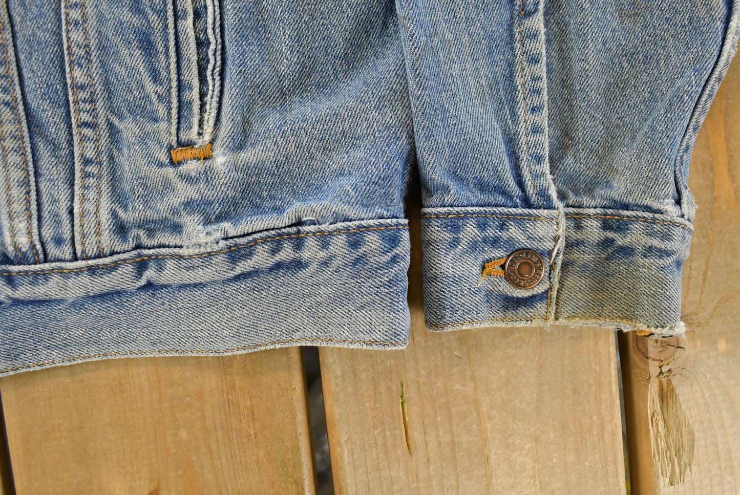 Vintage 1990s Levi's Denim Jean Trucker Jacket Men's XL / Vintage Denim / Fall Outerwear / Light Wash / 90s Jean Coat / Made in USA from propervintagecanada