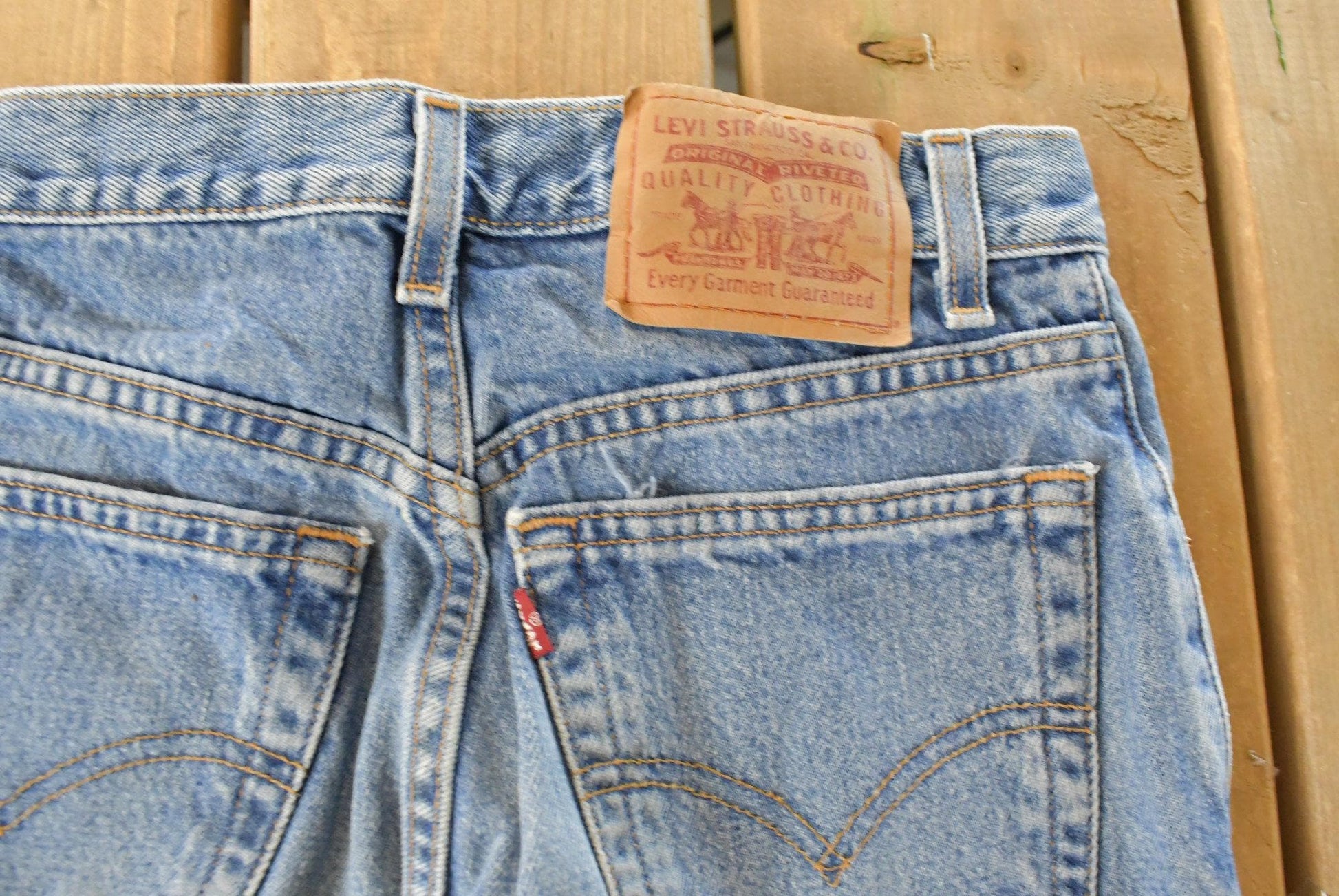 Vintage 1990s Levi's Denim Jeans Women's 26 x 34 from propervintagecanada
