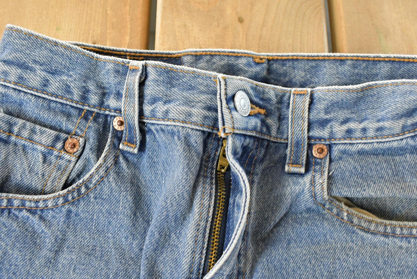 Vintage 1990s Levi's Denim Jeans Women's 26 x 34 from propervintagecanada