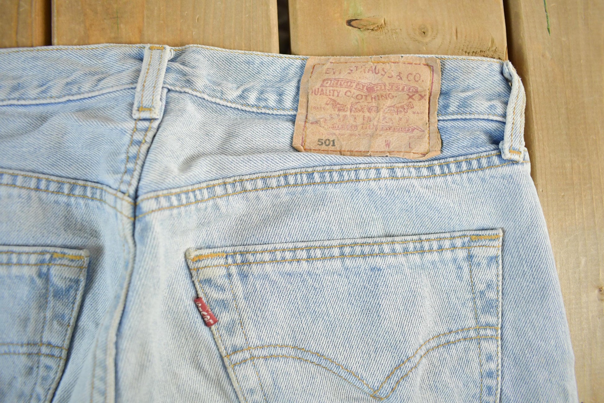 Vintage 1990s Levi's Distressed 501 Denim Jeans Men's 32 x 30