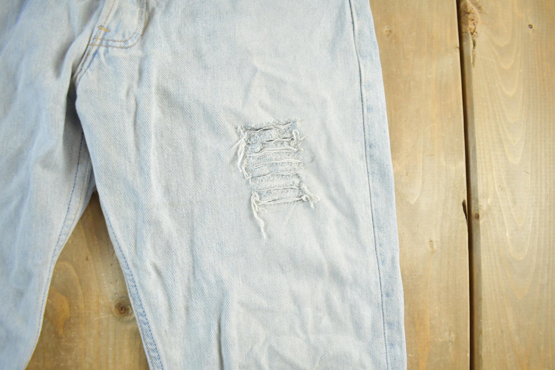 Vintage 1990s Levi's Distressed 501 Denim Jeans Men's 32 x 30 from propervintagecanada