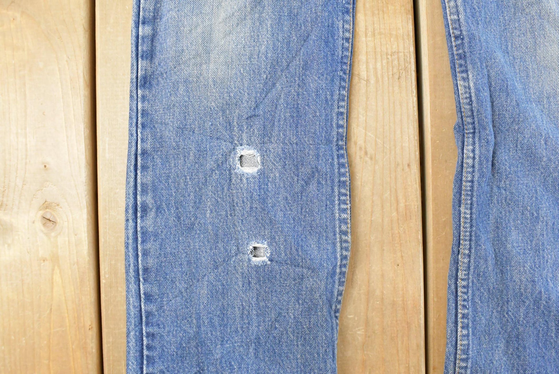 Vintage 1990s Levi's Distressed 716 Orange Tab Student Denim Jeans Men's 28 x 31 from propervintagecanada