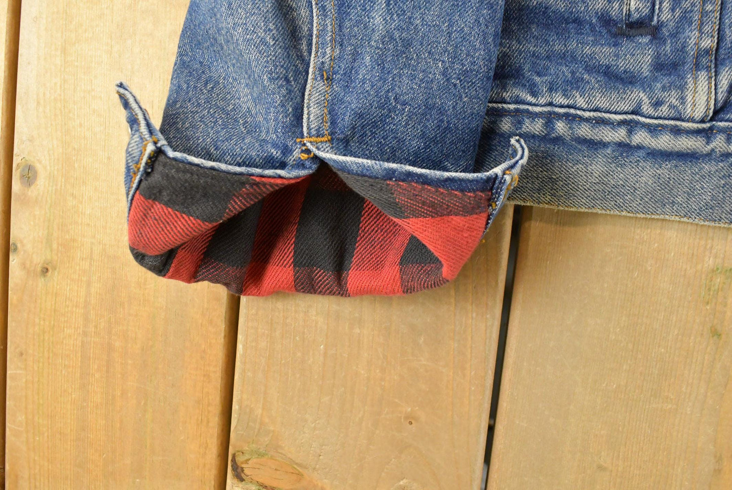 Vintage 1990s Levi's Flannel Lined Denim Jean Trucker Jacket Men's Large / 90s Denim / Streetwear / Levi's Denim Jacket . Made in USA from propervintagecanada