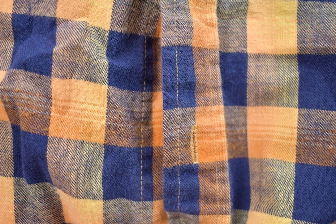 Vintage 1990s Levi's Plaid Flannel Button Up Shirt Men's 2XS from propervintagecanada
