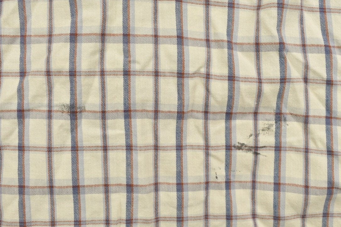Vintage 1990s Levi's Plaid Western Flannel Button Up Shirt Men's S from propervintagecanada