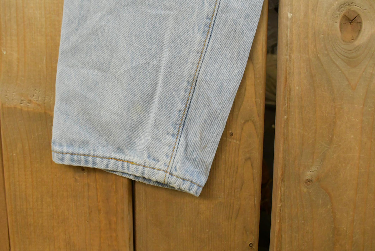 Vintage 1990s Levi's Relaxed Tapered Denim Jeans Women's 28 x 31 from propervintagecanada