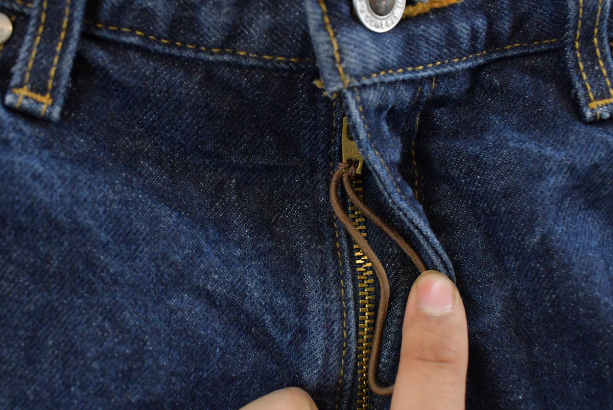 Vintage 1990s Levi's Silver Tab Relaxed Guy's Fit Denim Jeans Women's 32 x 39 from propervintagecanada