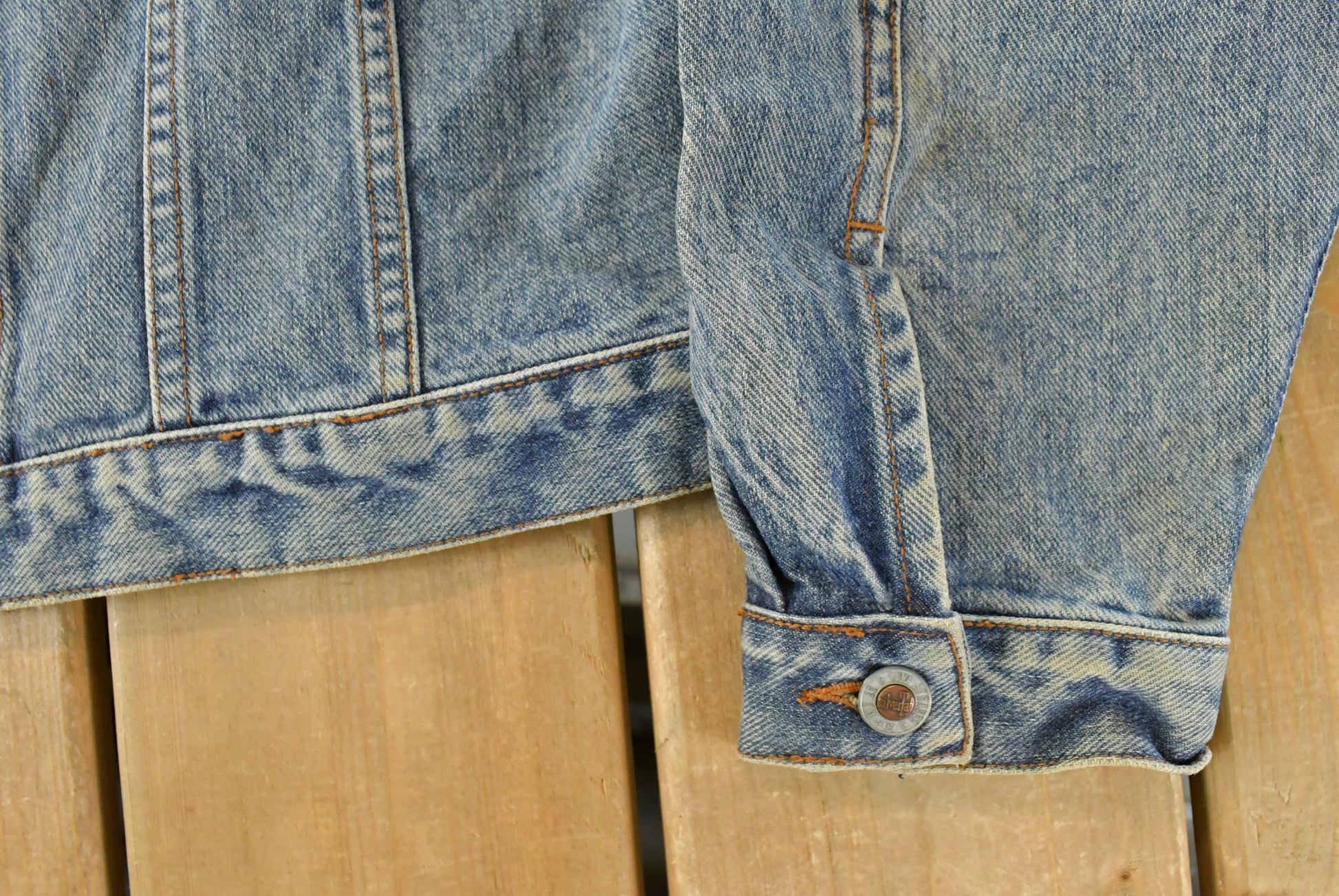 Vintage 1990s Levi's SilverTab Denim Jean Jacket Women's Cropped Medium from propervintagecanada