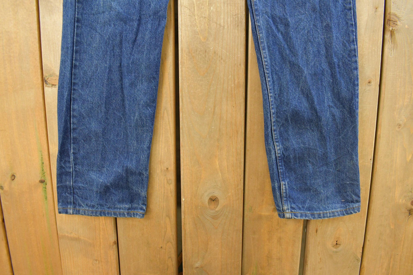 Vintage 1990s Levi's Straight Fit Denim Jeans Men's Men's 34 x 34 from propervintagecanada