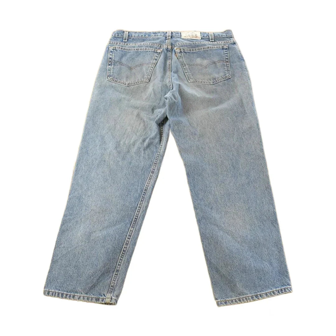 Vintage 1990s Levi's Strauss Signature 540 Relaxed Fit Denim Jeans Men's 36 x 29 from propervintagecanada