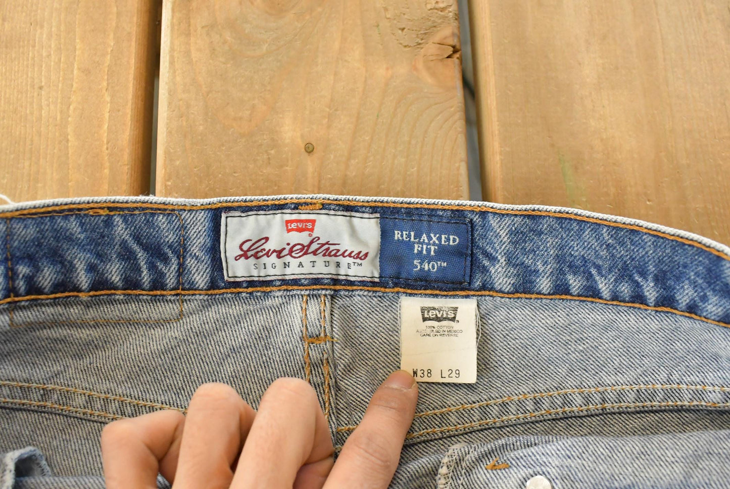 Vintage 1990s Levi's Strauss Signature 540 Relaxed Fit Denim Jeans Men's 36 x 29 from propervintagecanada