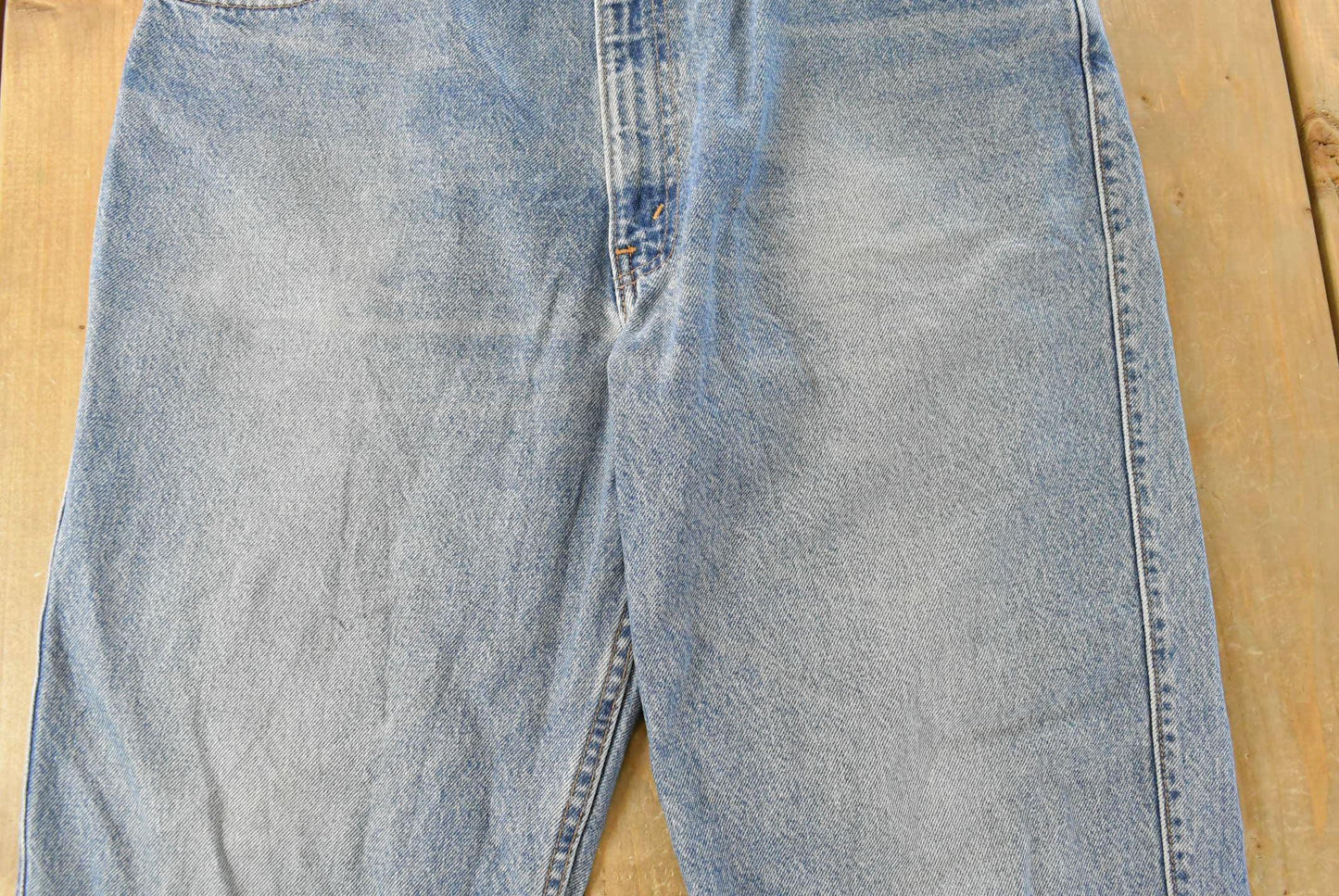 Vintage 1990s Levi's Strauss Signature 540 Relaxed Fit Denim Jeans Men's 36 x 29 from propervintagecanada