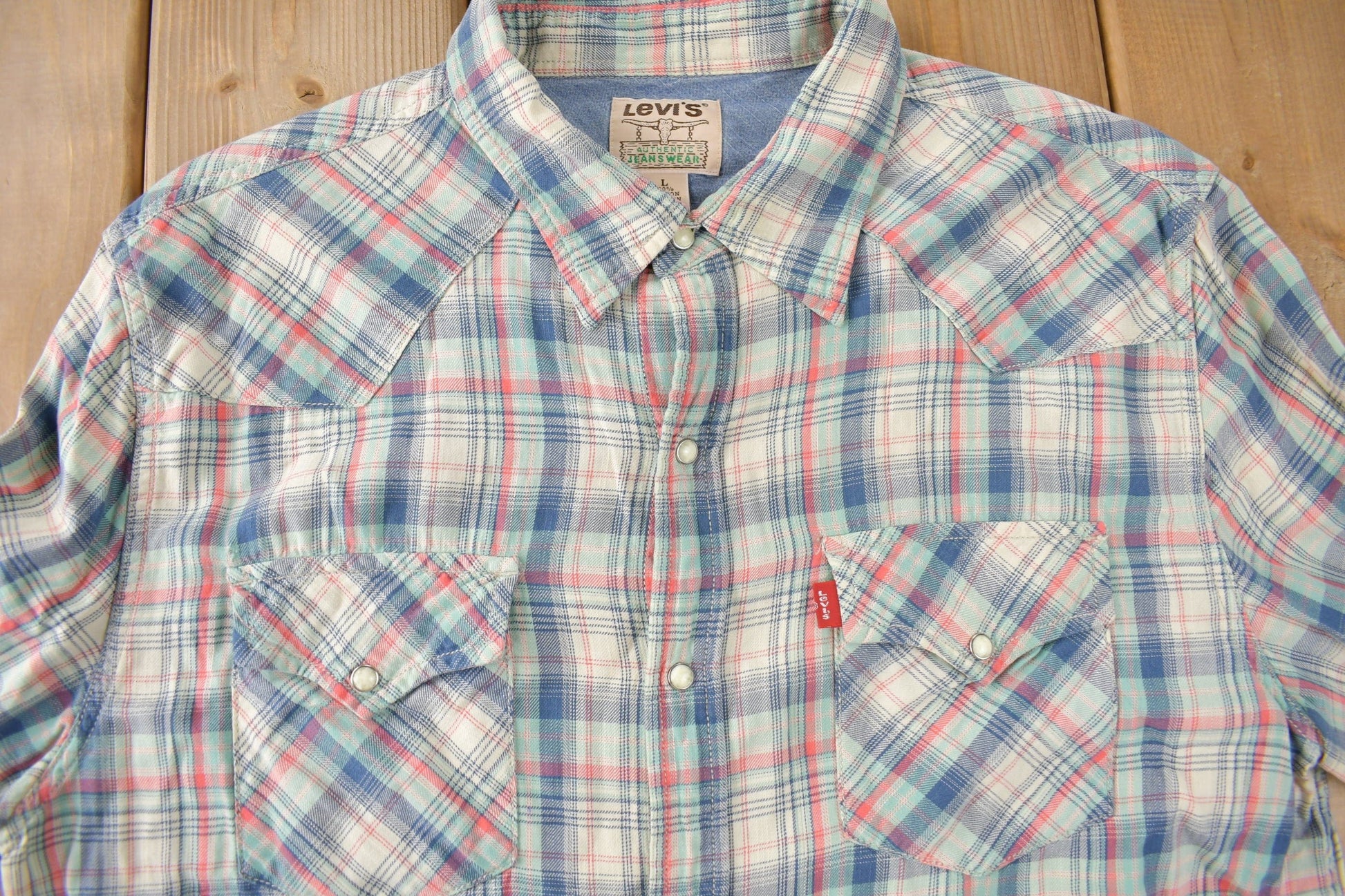 Vintage 1990s Levi's Western Wear Pearl Snap Plaid Long Sleeve Button Up Shirt Men's M from propervintagecanada
