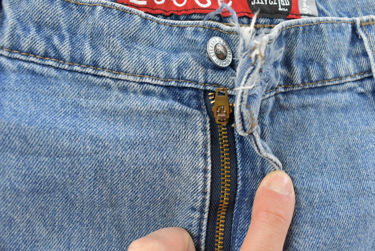Vintage 1990s Levi Silver Tab Loose Wide Leg Denim Blue Jeans Men's 37 x 32 from propervintagecanada