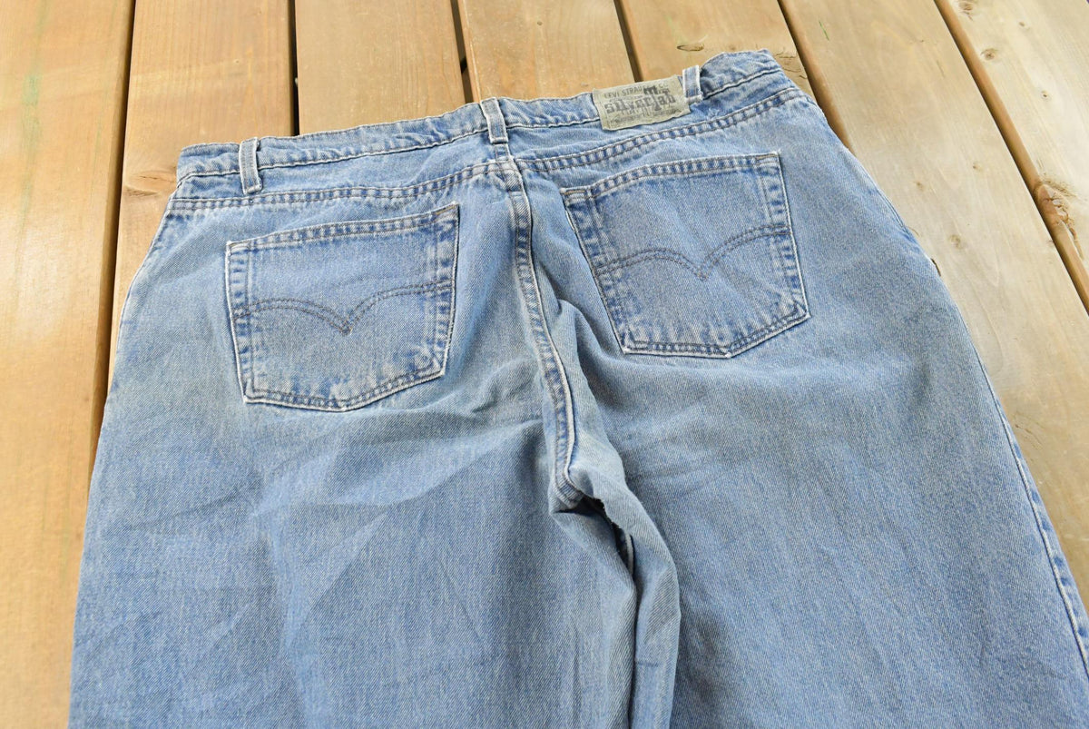 Vintage 1990s Levi Silver Tab Loose Wide Leg Denim Blue Jeans Men's 37 x 32 from propervintagecanada