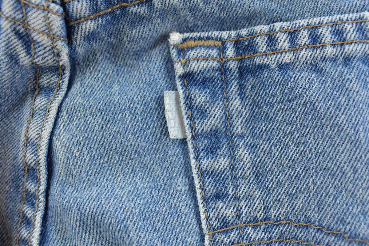 Vintage 1990s Levi Silver Tab Loose Wide Leg Denim Blue Jeans Men's 37 x 32 from propervintagecanada