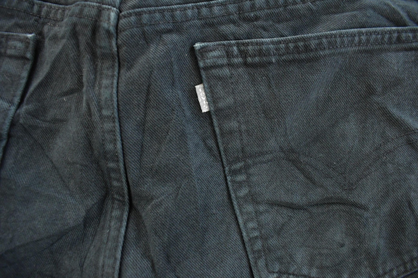 Vintage 1990s Levi Silver Tab Loose Wide Leg Denim Jeans Men's 42 x 32 from propervintagecanada