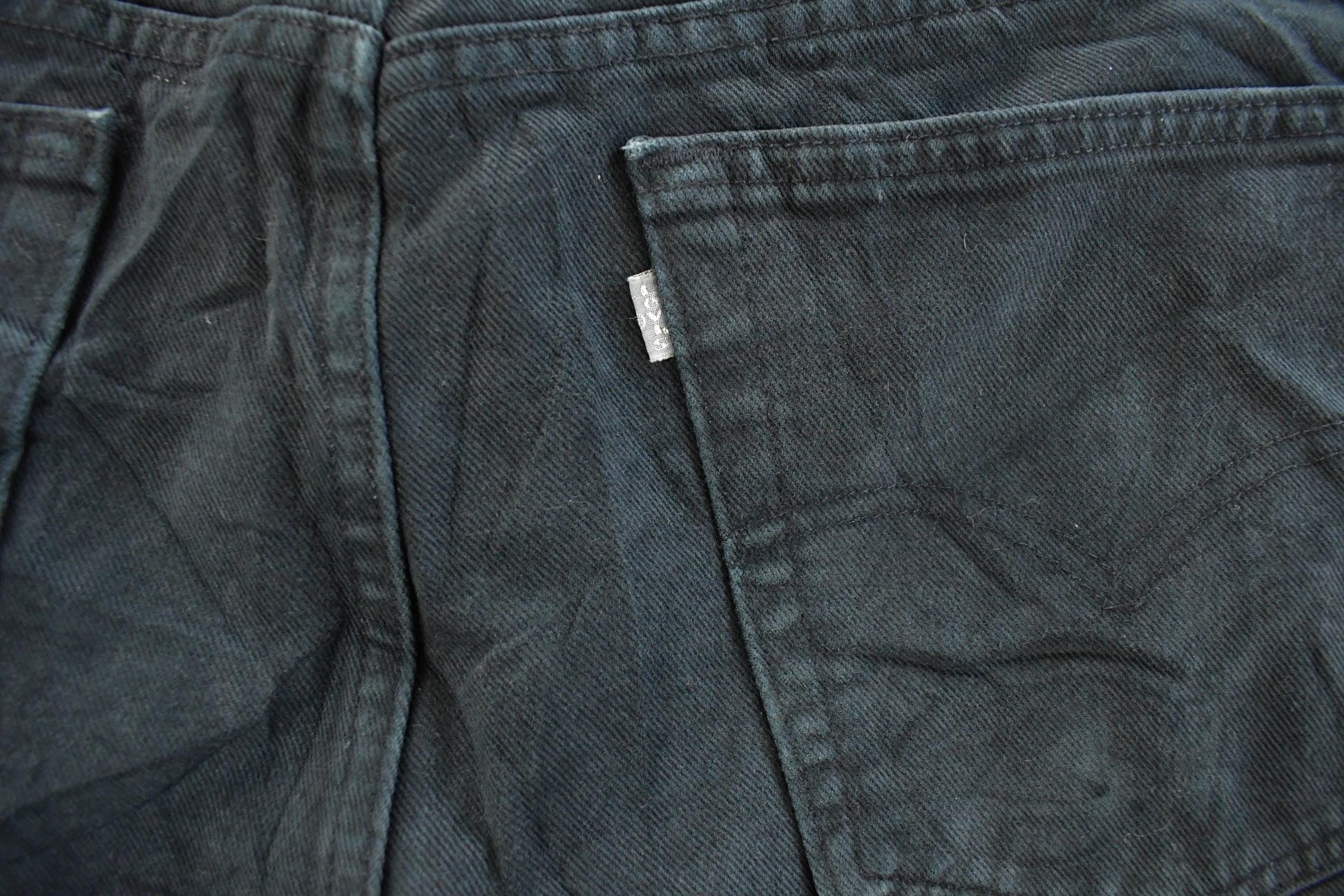 Vintage 1990s Levi Silver Tab Loose Wide Leg Denim Jeans Men's 42 x 32 from propervintagecanada