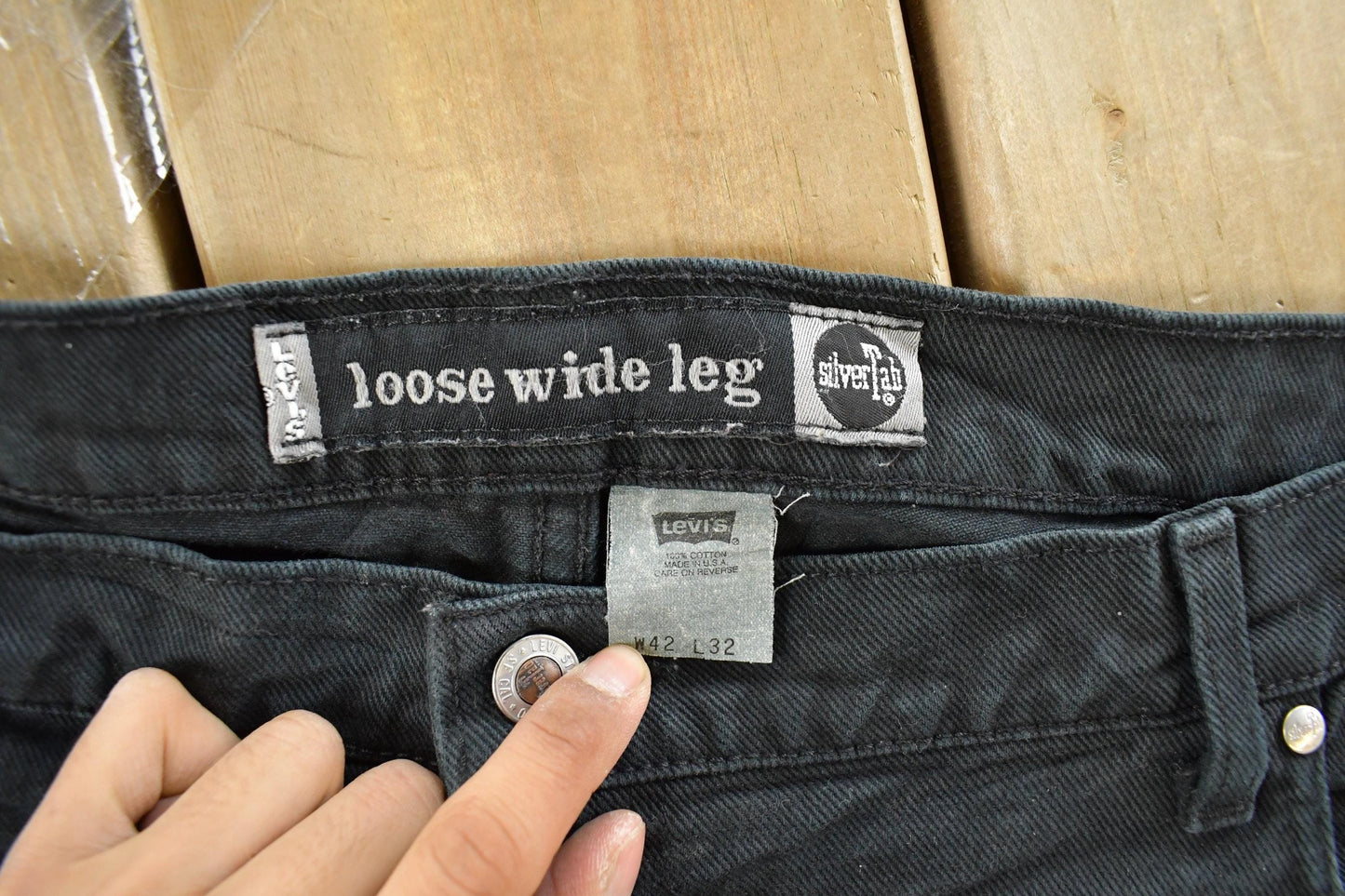 Vintage 1990s Levi Silver Tab Loose Wide Leg Denim Jeans Men's 42 x 32 from propervintagecanada